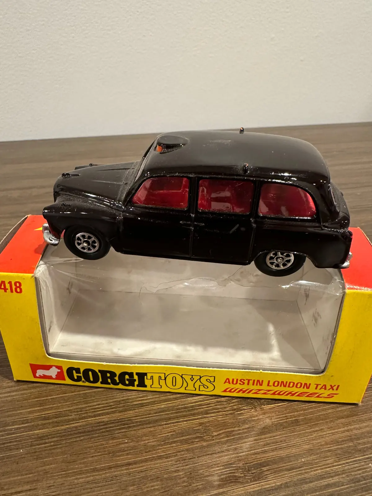 Corgi Toys 418 Austin London Taxi With Original Box 1