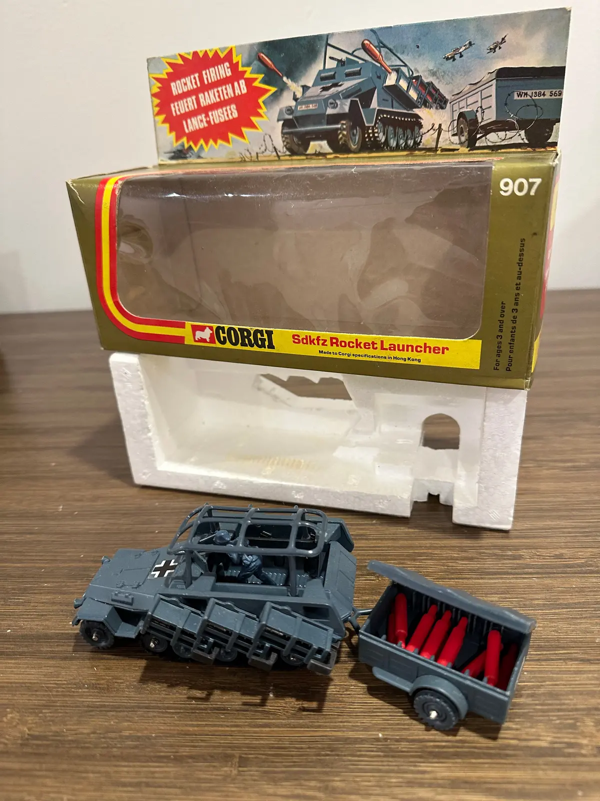 Corgi Toys 907 Sdkfz Rocket Launcher With Original Box 1