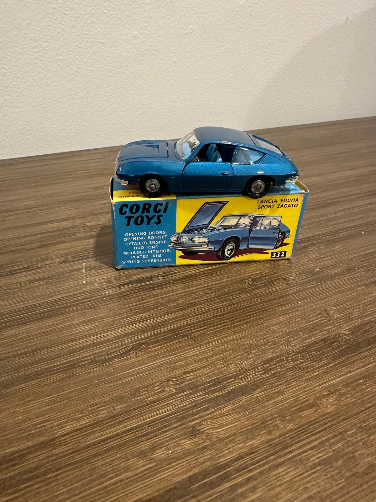Corgi Toys 332 Lancia Fulvia With Original Box 1