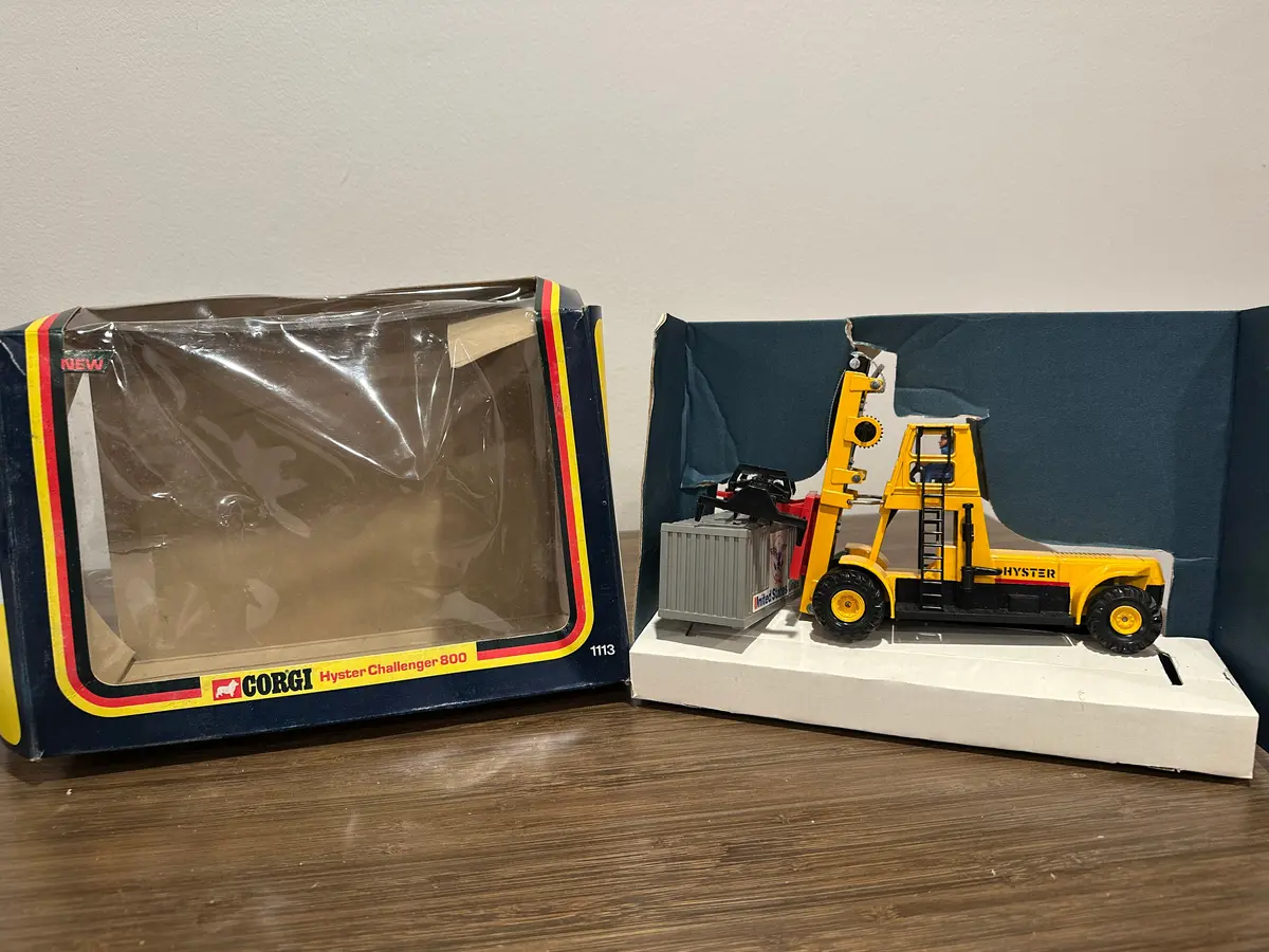 Corgi Toys 1113 Hyster Challenger 800 With Original Box 1