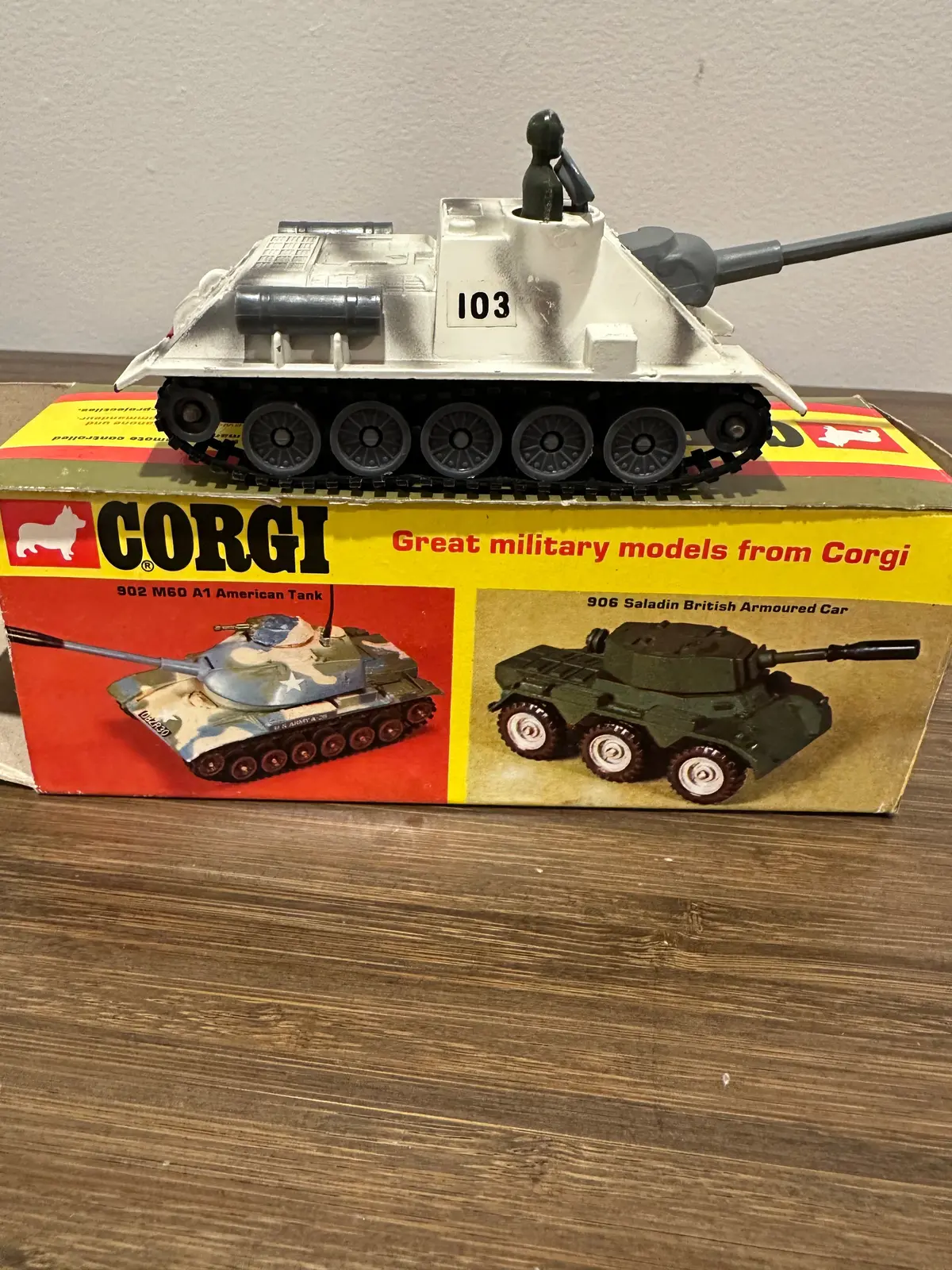 Corgi Toys 905 Su100 Russian Tank With Original Box 1