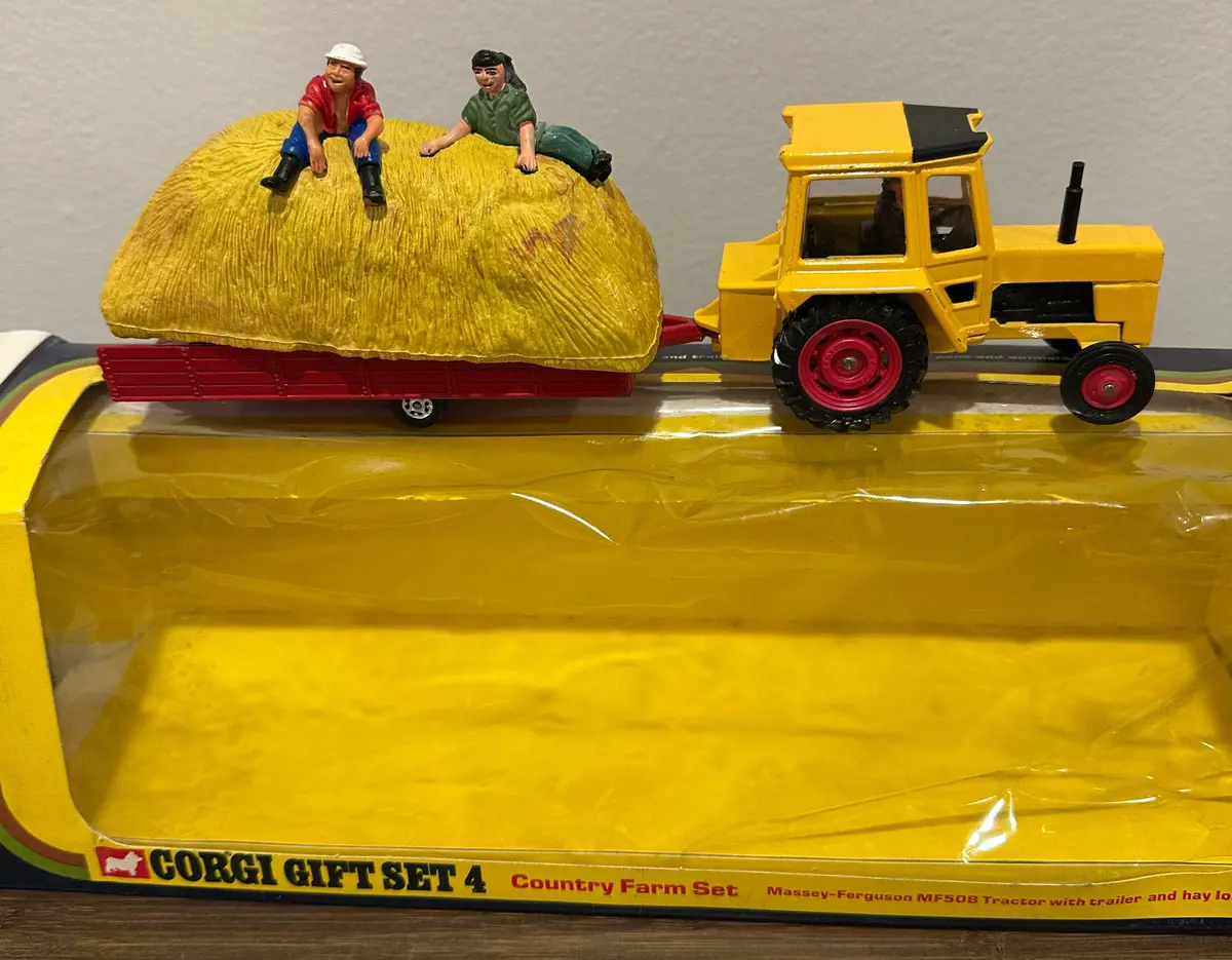 Corgi Gift Set 4 Country Farm Set With Original Box 1