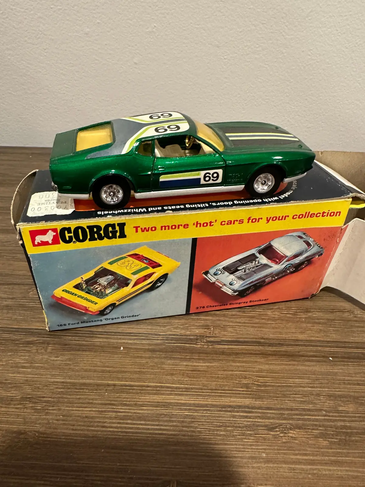 Corgi Toys 329 Ford Mustang Mach 1 With Original Box 2