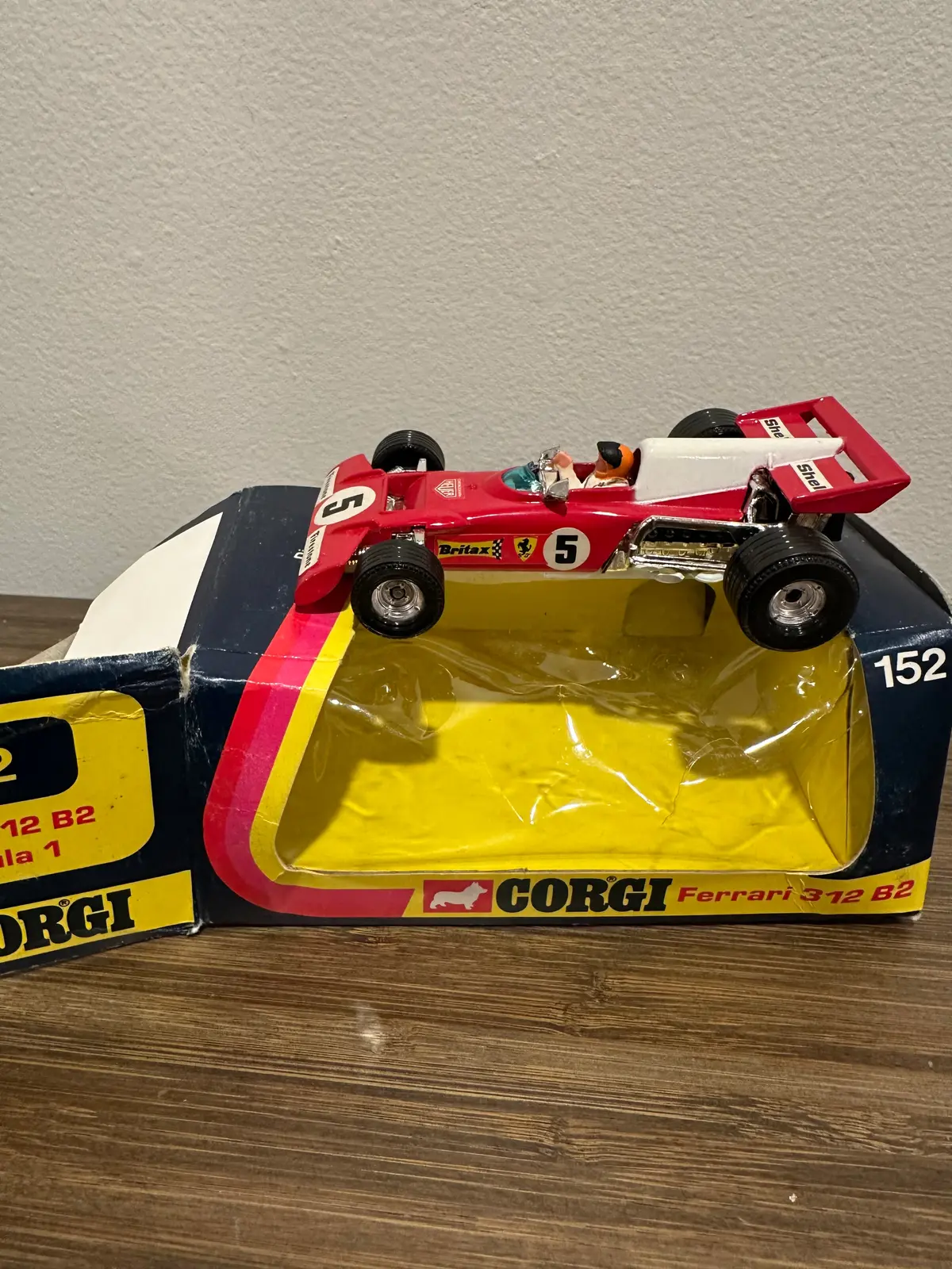 Corgi 152 Ferrari 312 B2 With Original Box 1