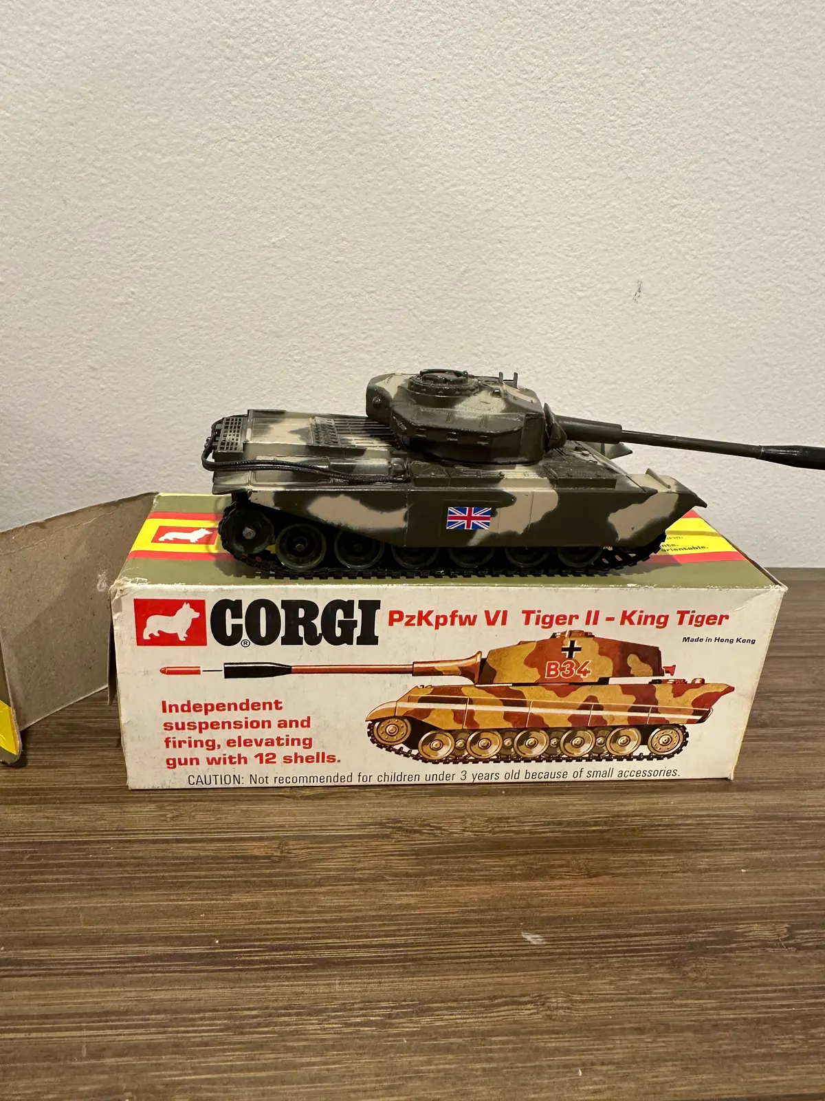 Corgi Toys 901 Centurion Tank With Original Box 1