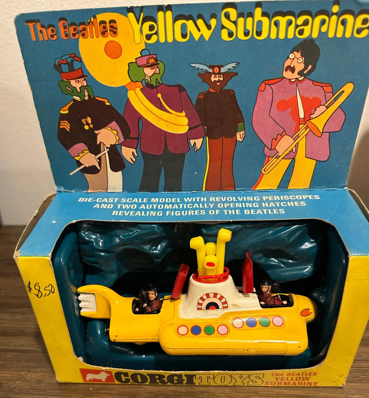 Corgi Toys 803 Yellow Submarine With Original Box 1
