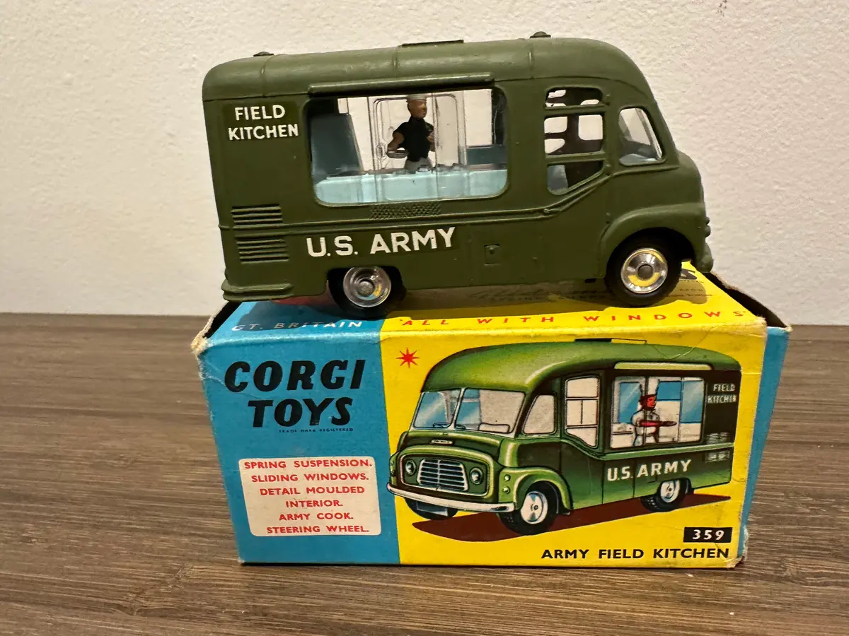 Corgi Toys 359 Army Field Kitchen With Original Box 1