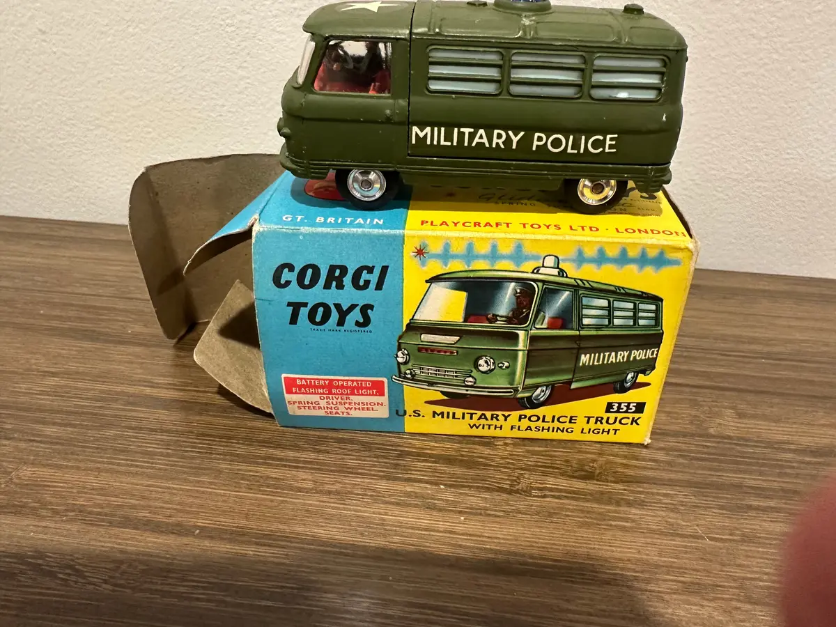 Corgi Toys 355  Us Military Police Truck With Original Box 1