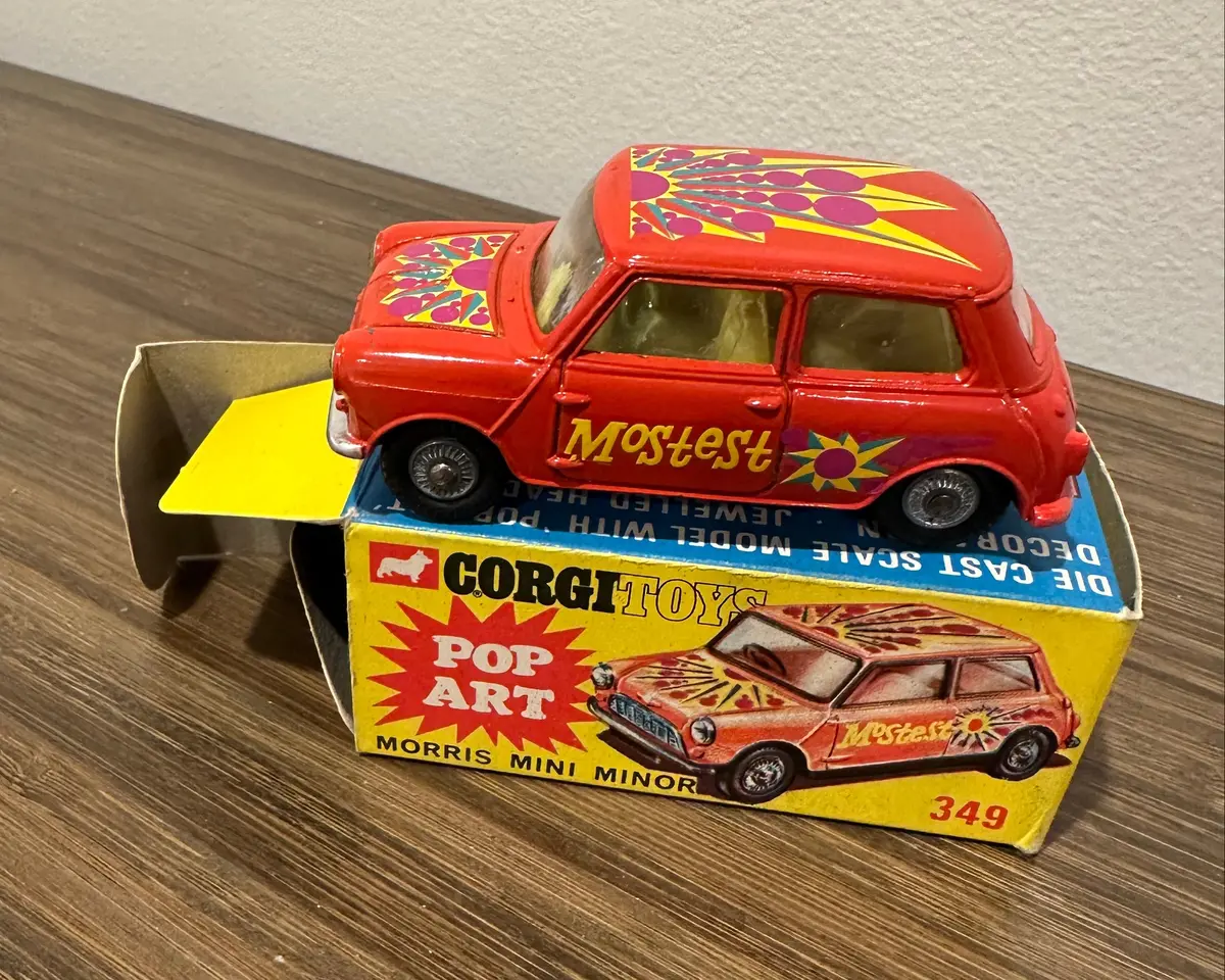 Corgi Toys 349 Pop Art Morris Mini Minor With Original Box 1