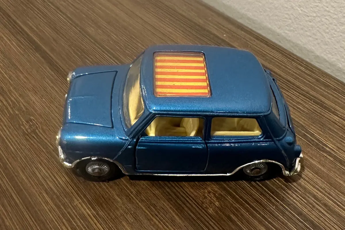 Corgi Toys 334 Bmc Mini Magnifique 1