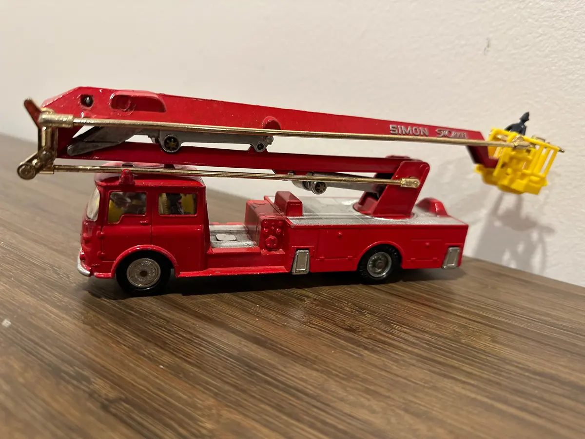 Corgi Major 1127 Bedford Simon Snorkel Fire Engine 1
