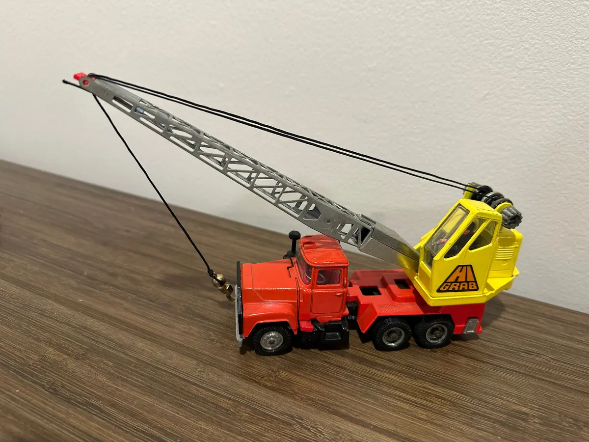Corgi Major 1154 Mack Priestman Crane 1