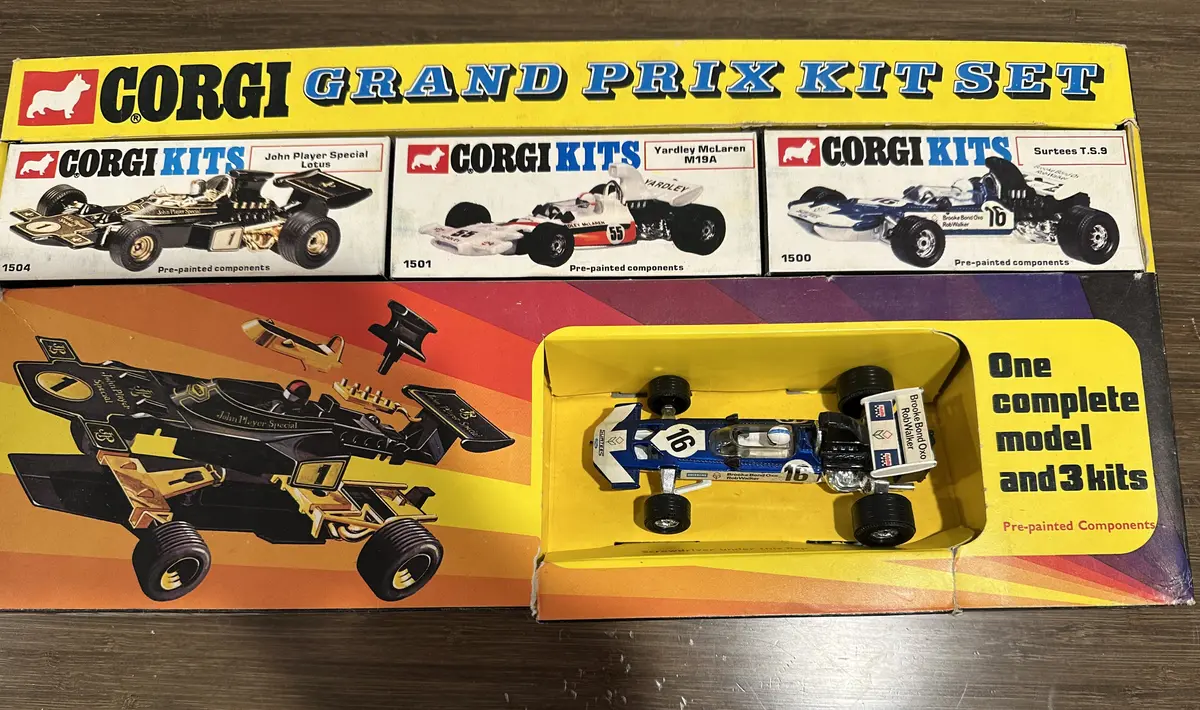 Corgi Gift Set 30 Grand Prix Kit Set 1