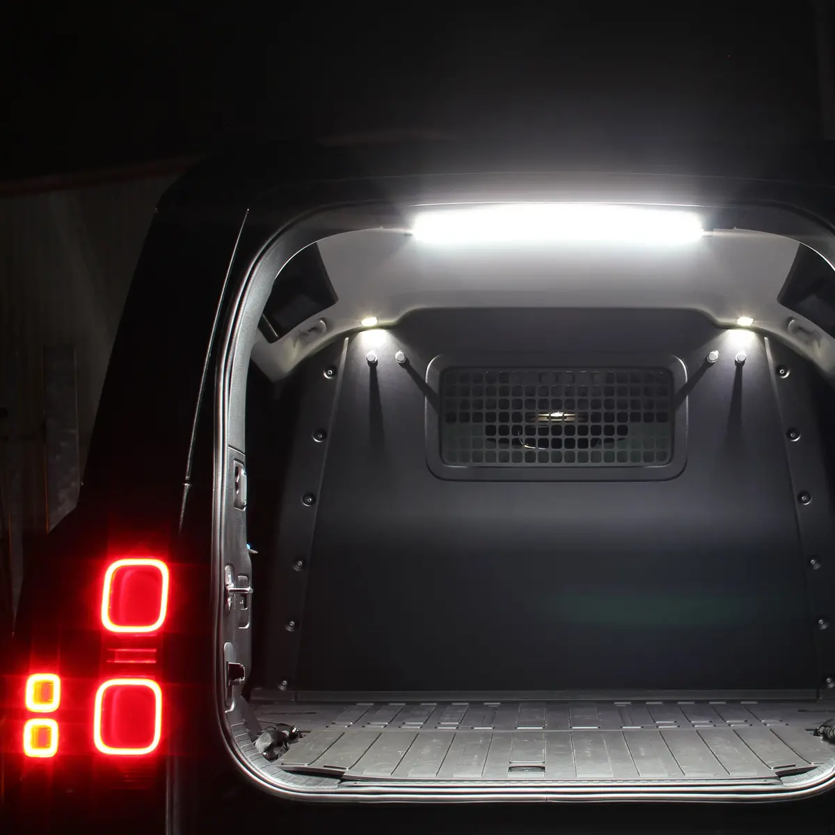 Rear Luggage Area Led Lighting Kit For Land Rover Defender (2020+) 1