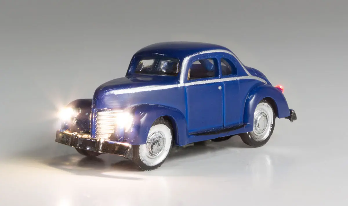 Woodland Scenics Blue Coupe - N Scale 1