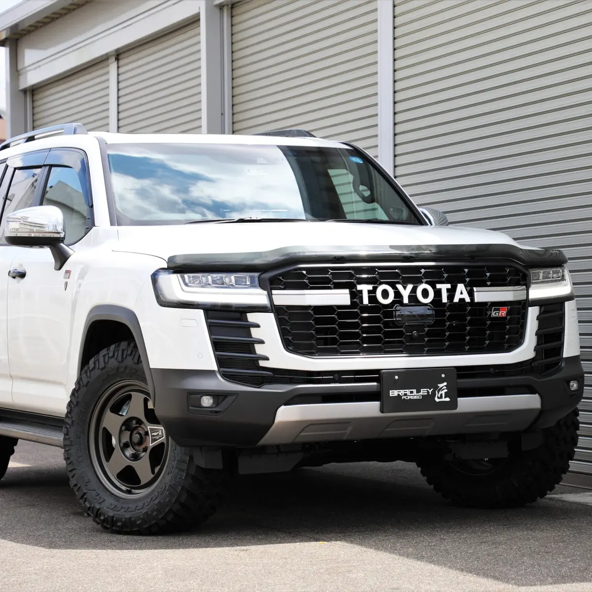 Bradley Forged Takumi 18" Wheel Package For Toyota Land Cruiser 300 (2021+) 4