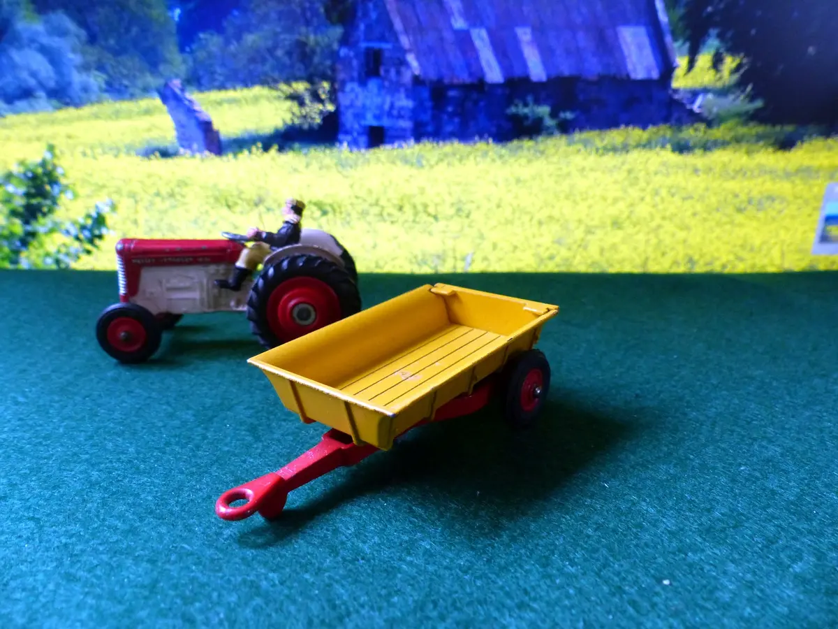 51 Farm Trailer 1