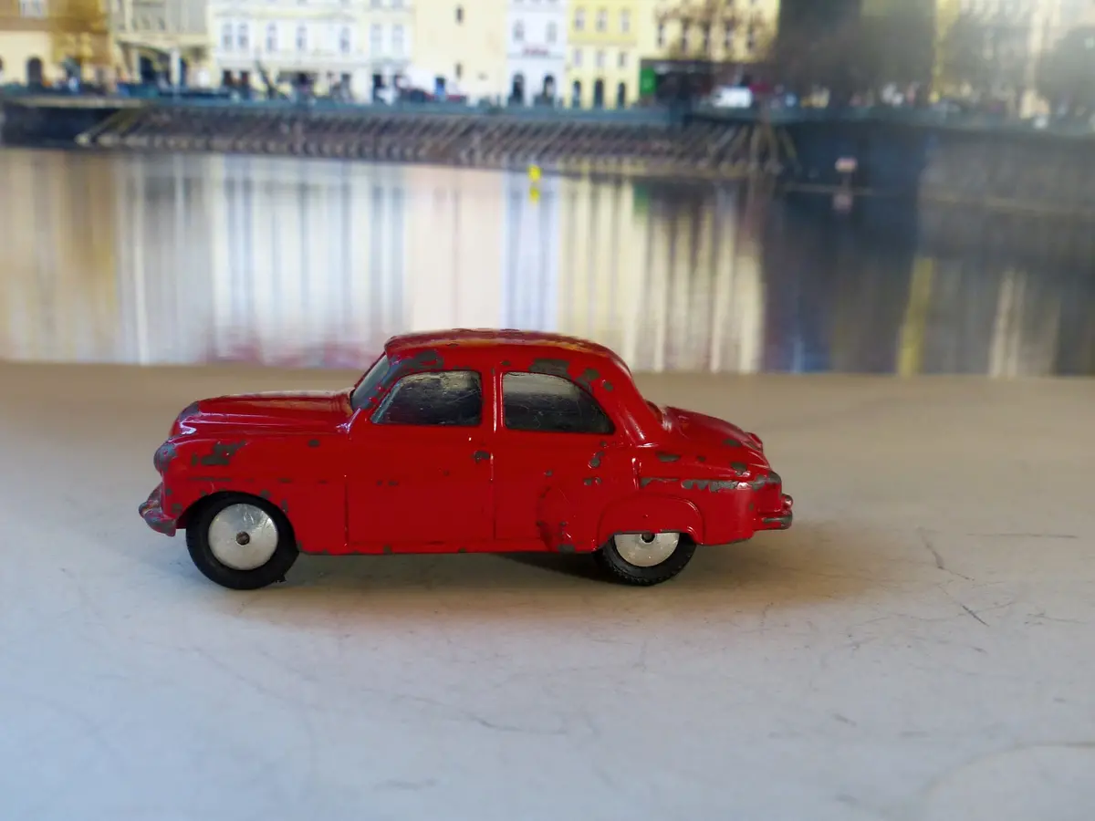 203M Vauxhall Velox 1