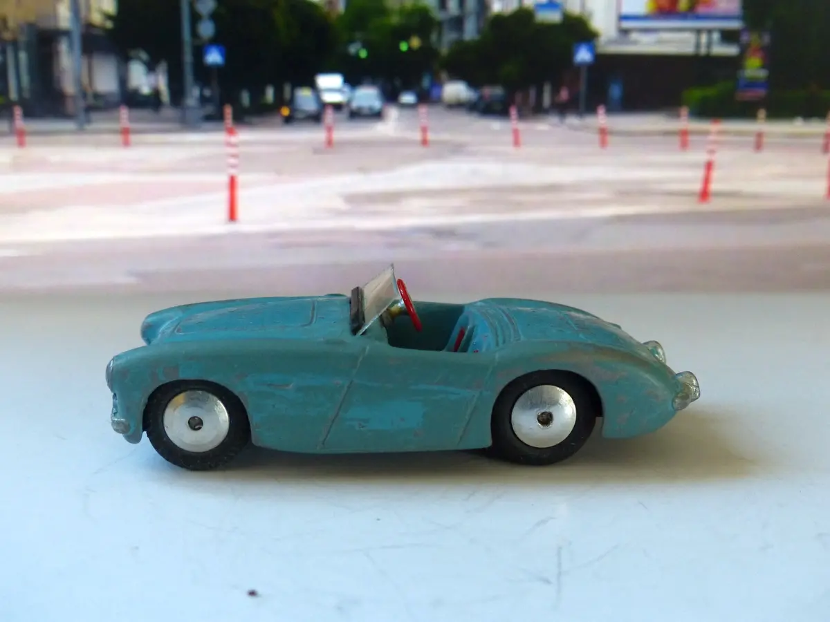 300 Austin Healey In Blue 1