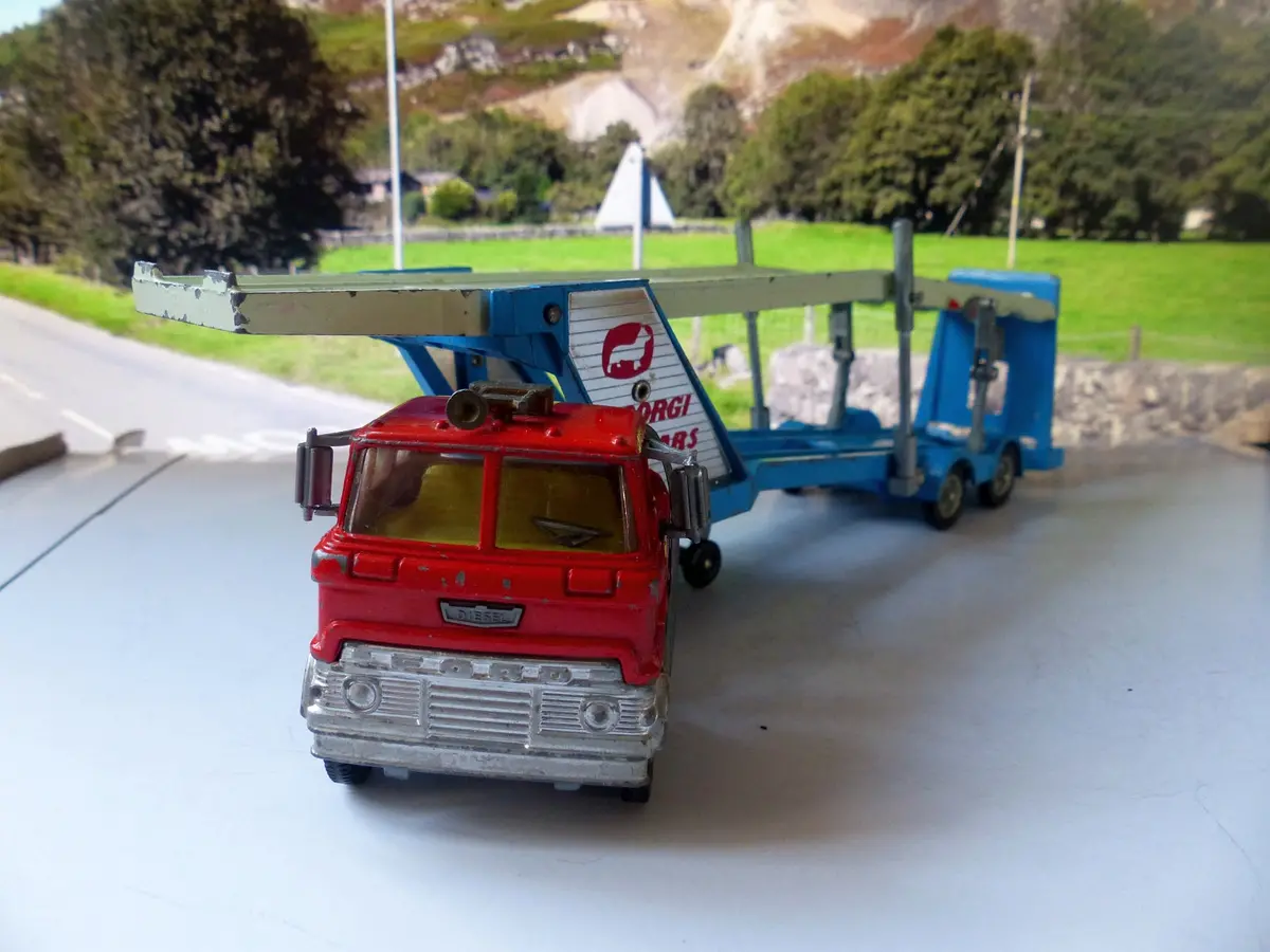 1138 Ford Car Transporter 2