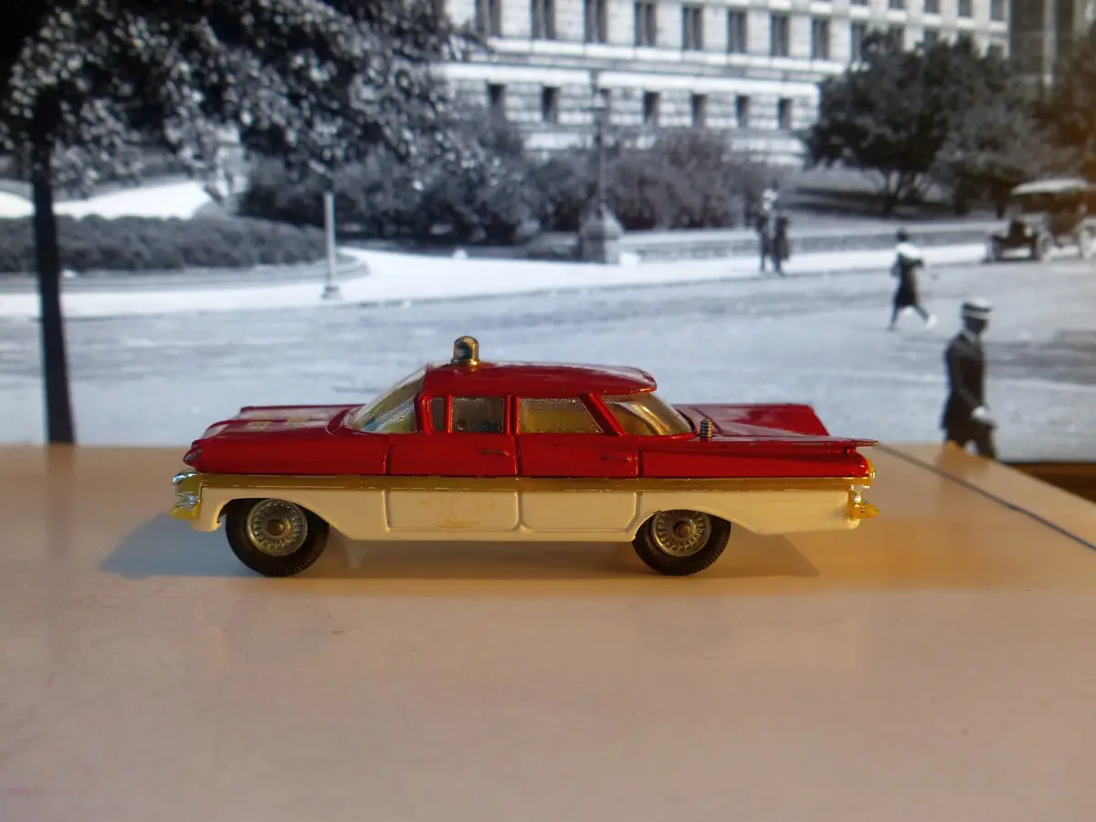 482 Chevrolet Impala Fire Chief's Car 1