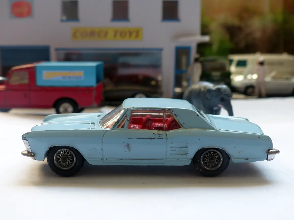 245 Buick Riviera In Pale Blue (No Tow Hook) 1