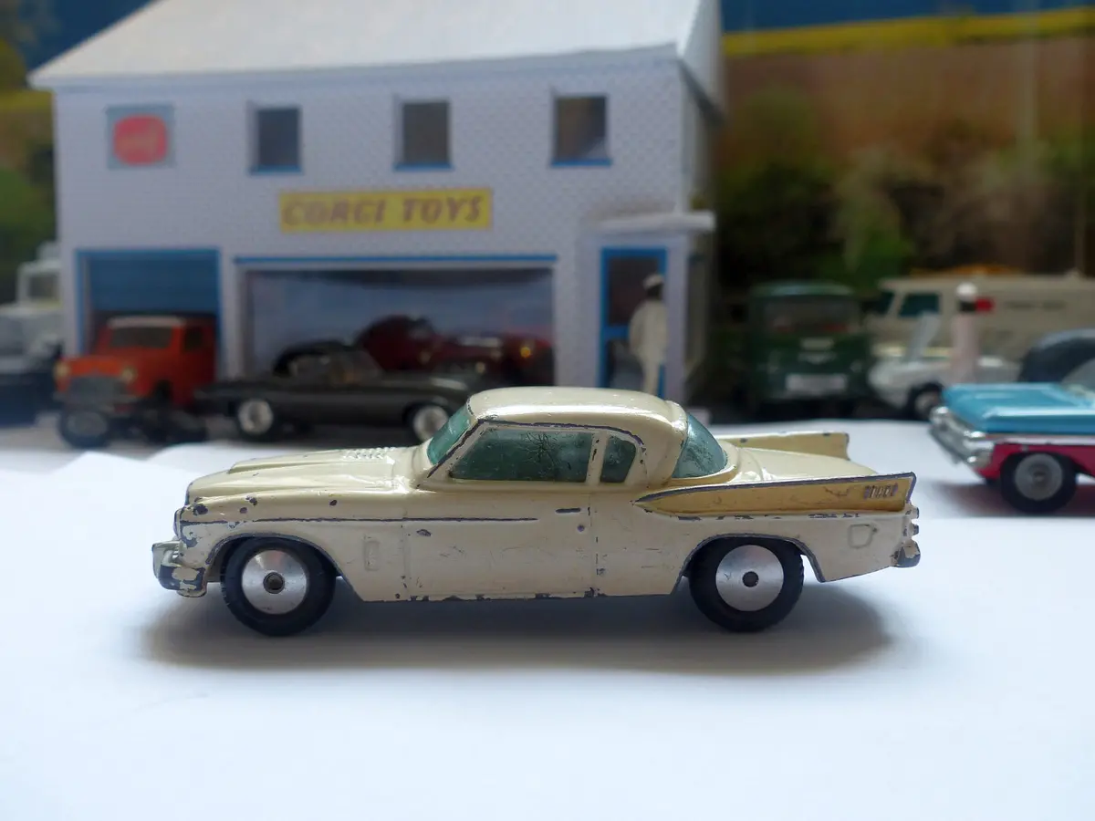 211M Studebaker Golden Hawk 1