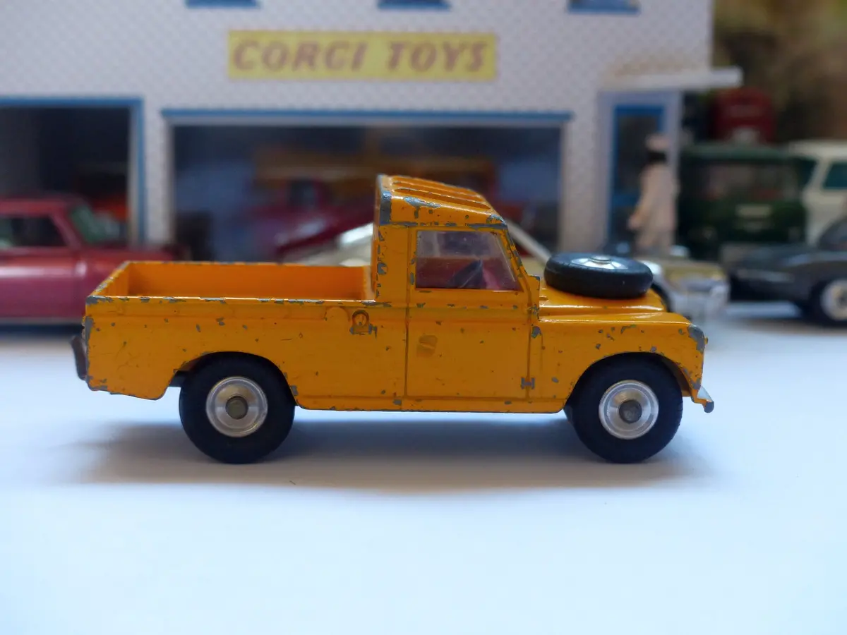 406S Land Rover 1