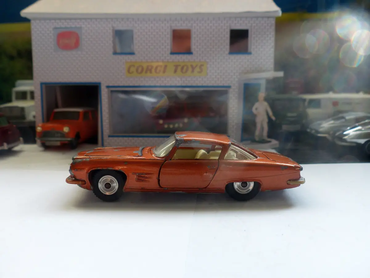 241 Ghia L6.4 In Copper 1