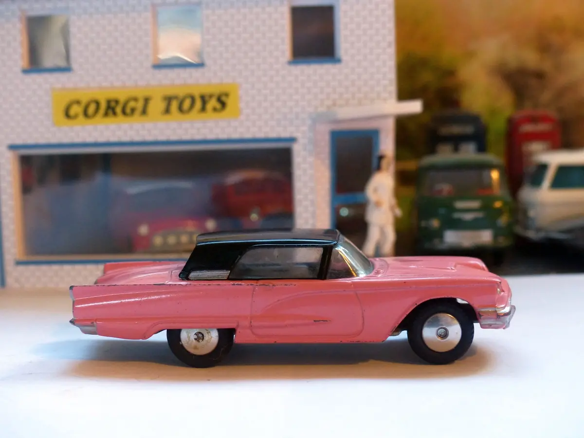214M Ford Thunderbird With Original Box 1