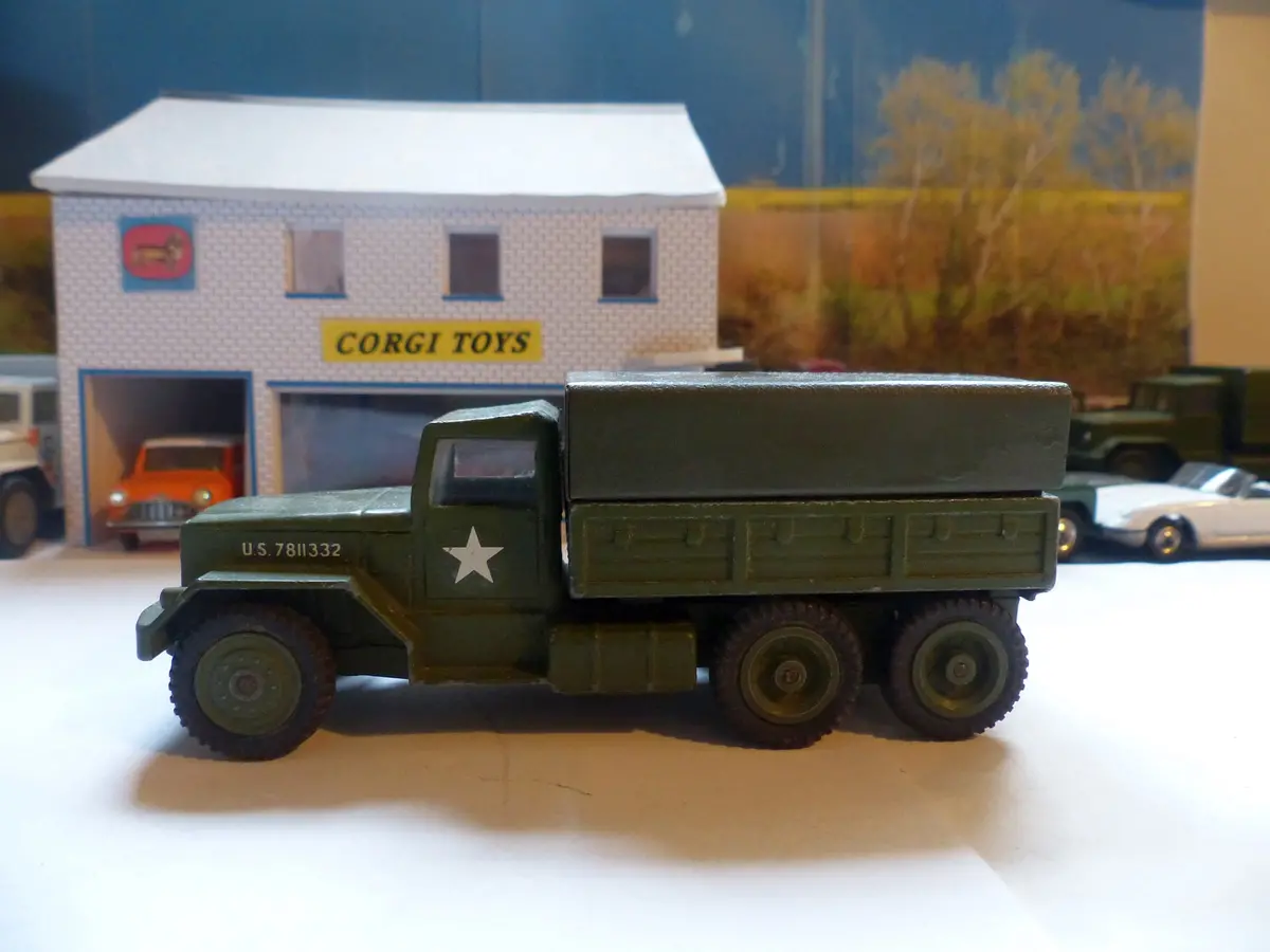 1133 International Us Army Troop Carrier 1