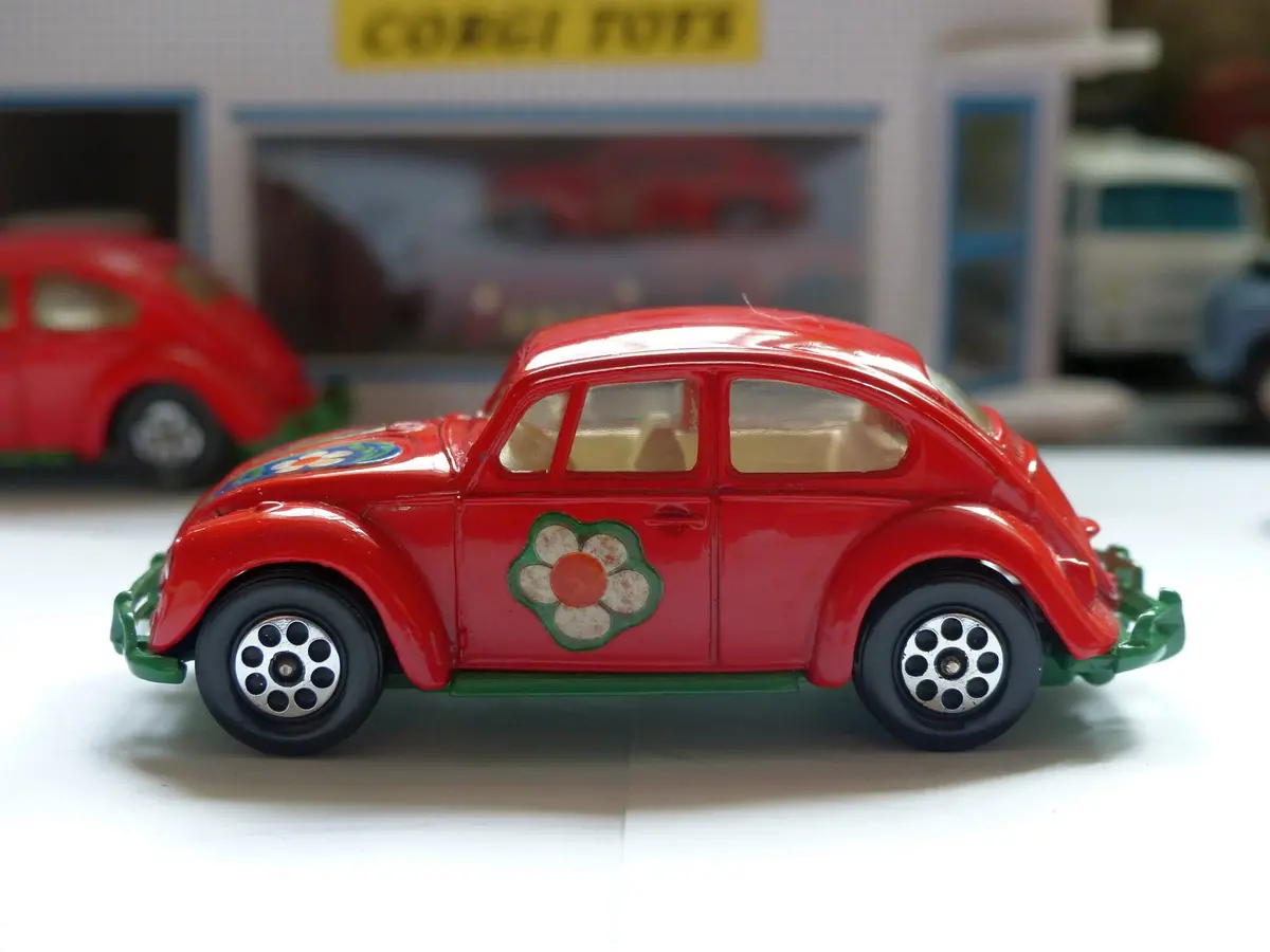 383 Vw1200 'Flower Power' Edition (1) 1