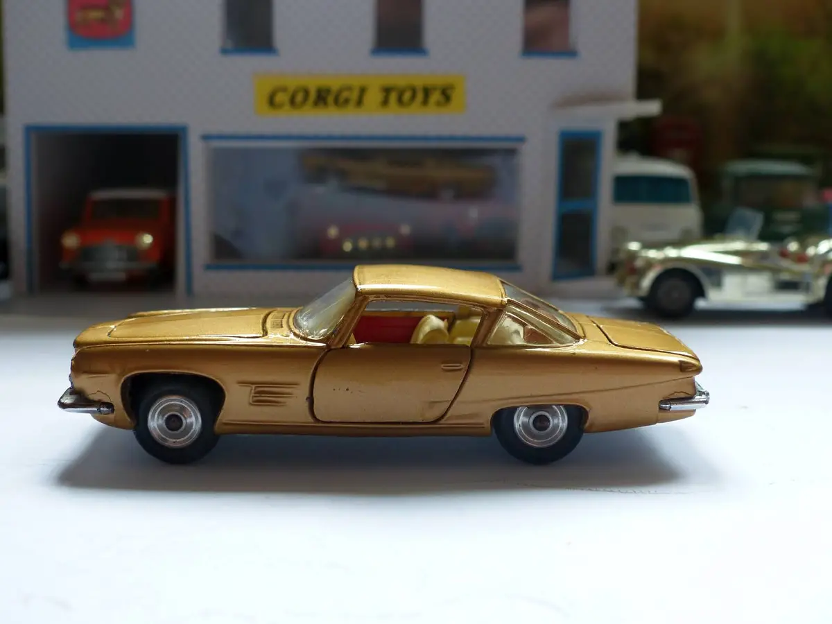 241 Ghia L6.4 In Gold (Rebuilt) 1