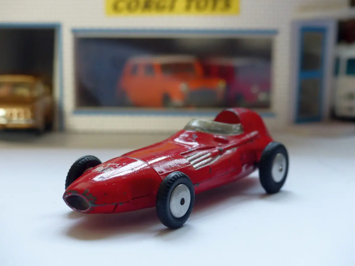150 Vanwall F1 Grand Prix In Red *Silver Seat* 1