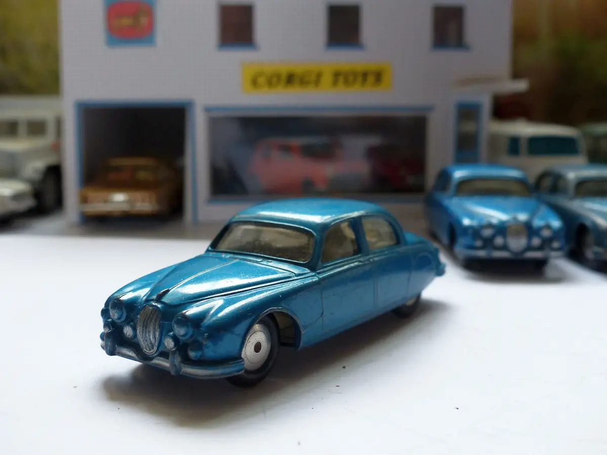 208M Jaguar 2.4 Mechanical (2) 1