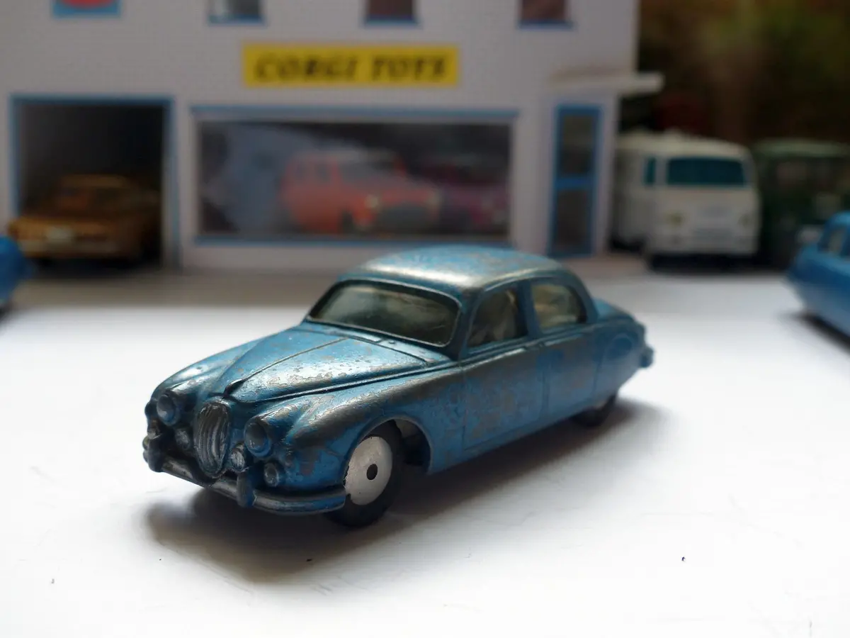 208M Jaguar 2.4 Mechanical (4) 1