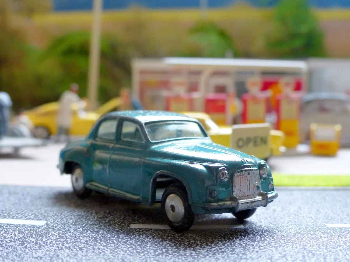204M Rover 90 In Metallic Blue-Green 1
