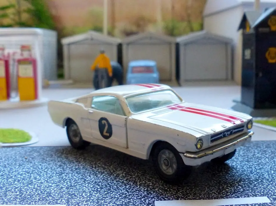 325 Ford Mustang 2+2 Fastback Competition 1