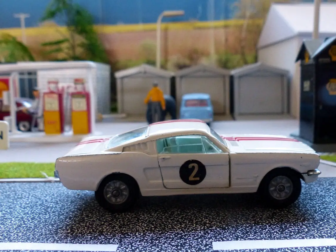 325 Ford Mustang 2+2 Fastback Competition 2