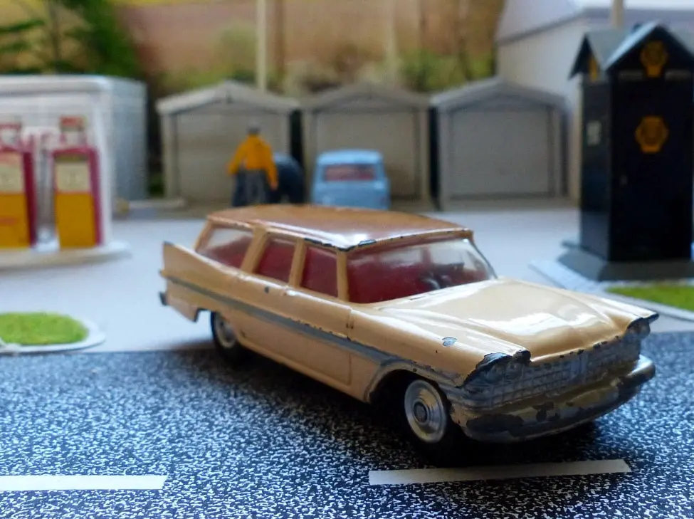 219 Plymouth Suburban Station Wagon (Scarce Late Edition) 2