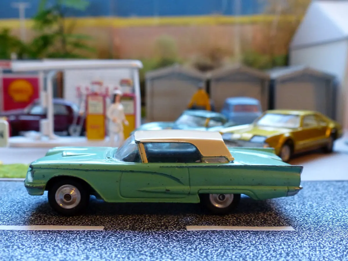 214 Ford Thunderbird Hard Top *Rare Late Edition* (2) 1