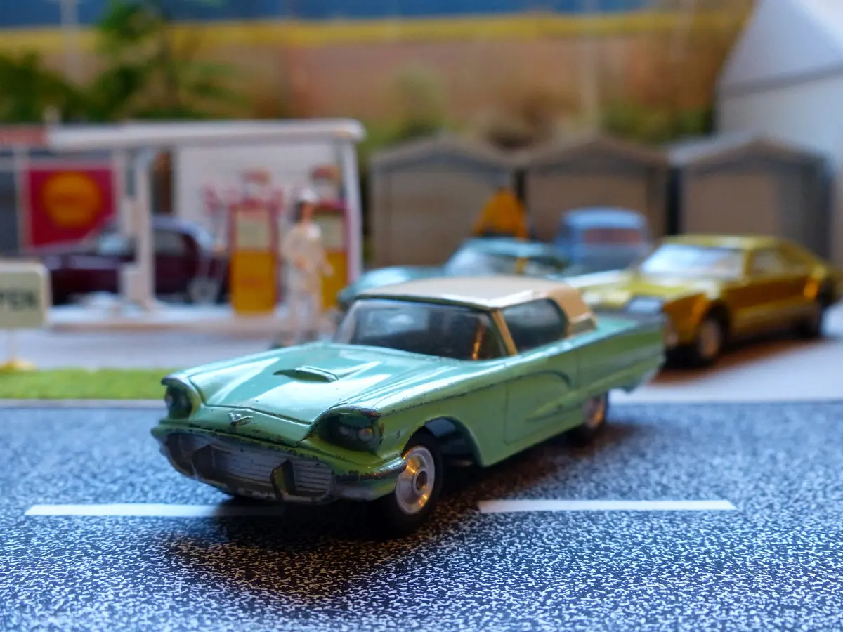 214 Ford Thunderbird Hard Top *Rare Late Edition* (2) 2
