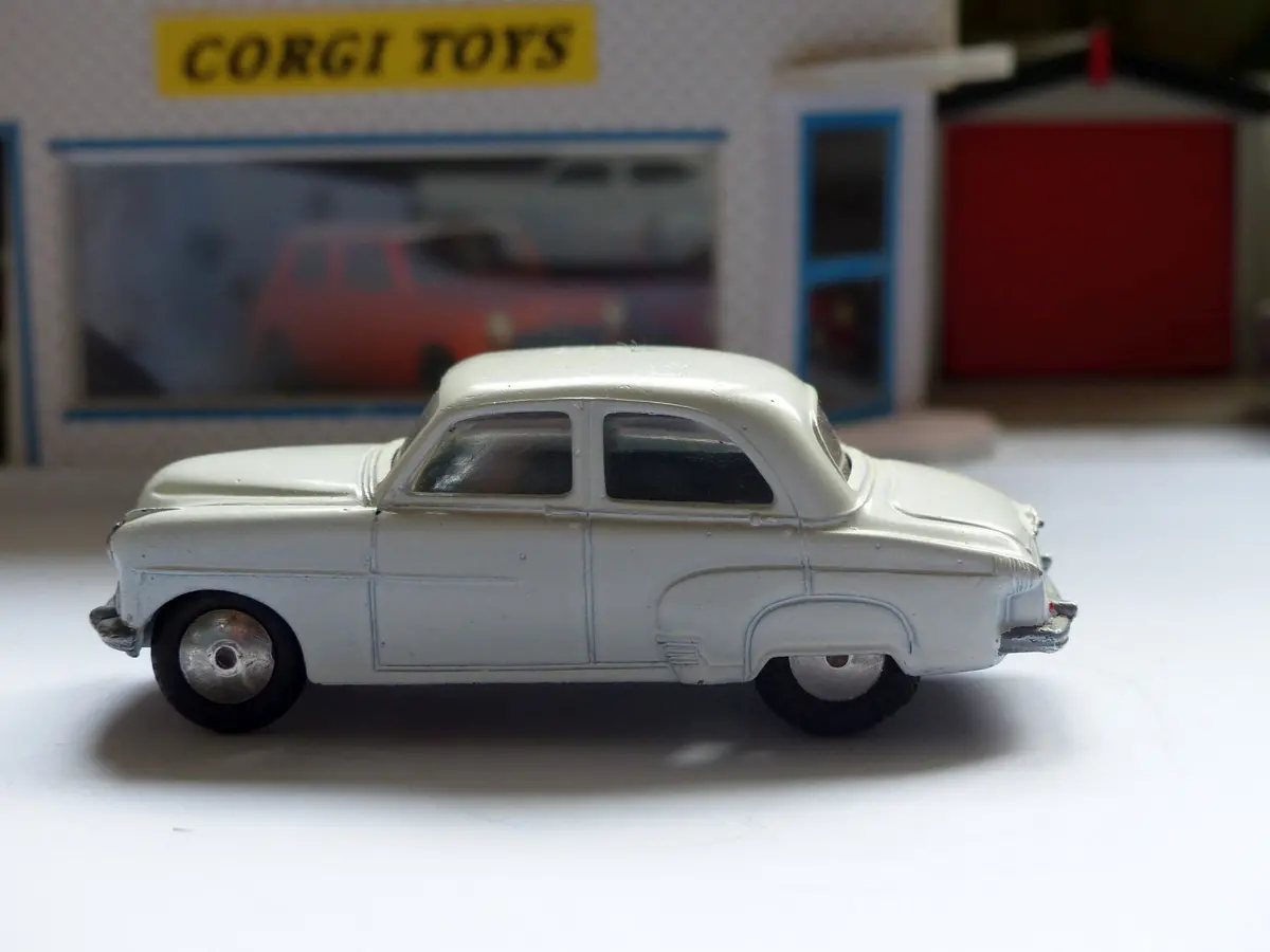 203 Vauxhall Velox (Repainted) 1
