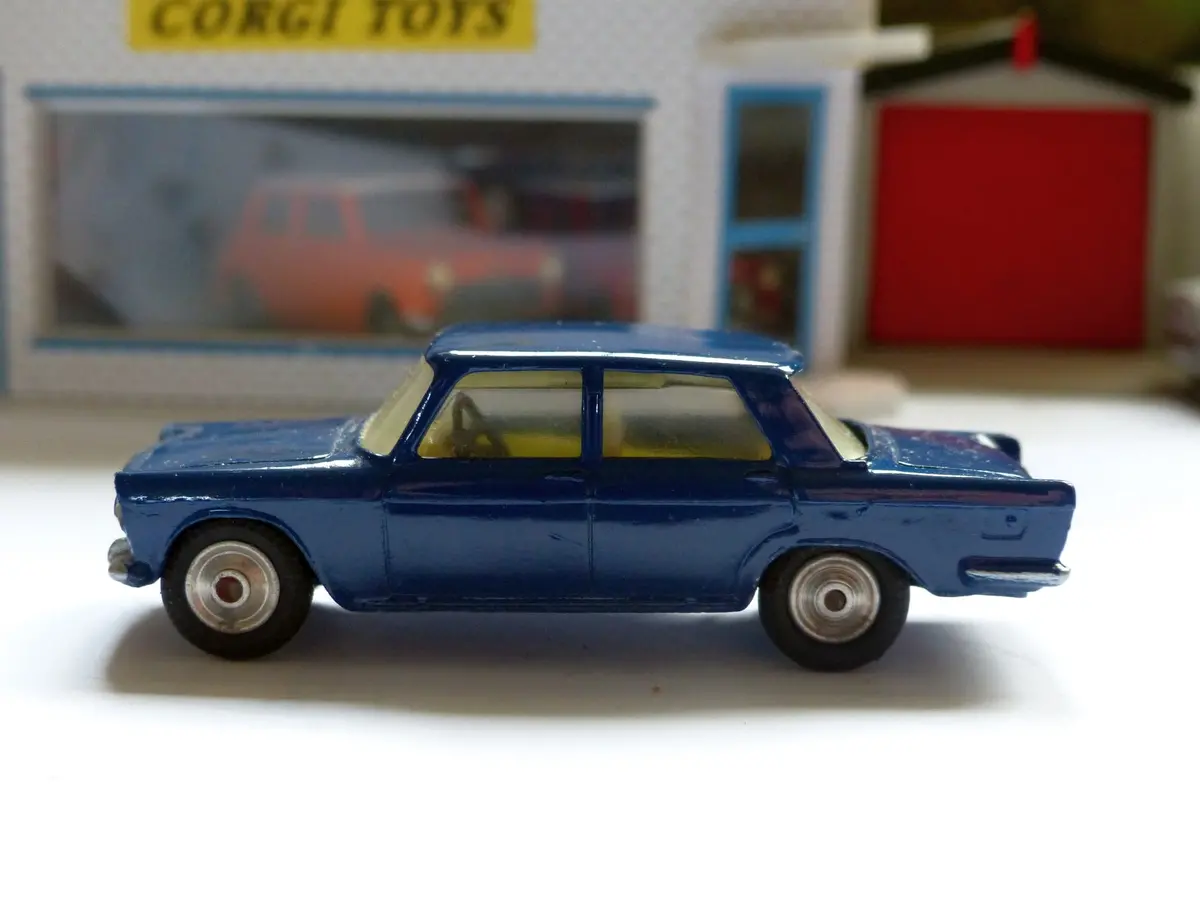 232 Fiat 2100 In Blue 1