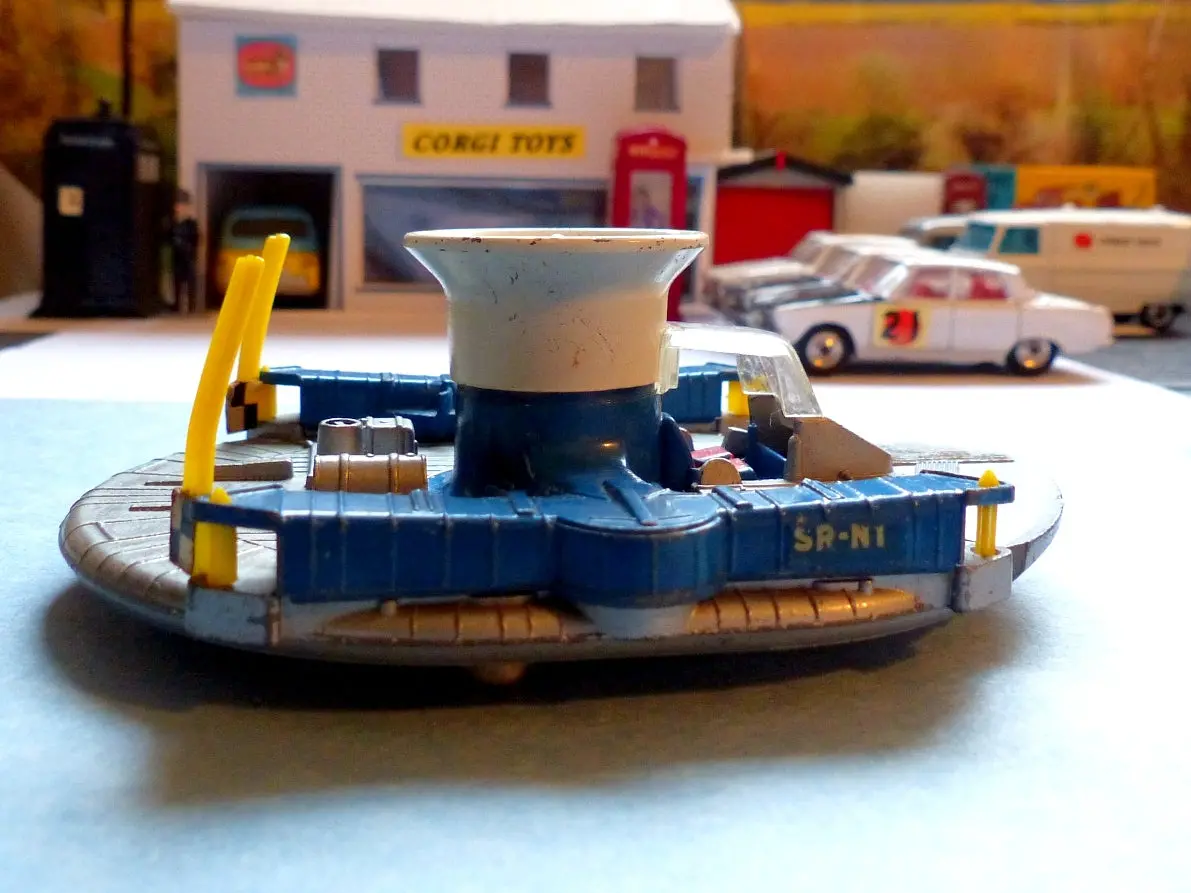 1119 Hdl Hovercraft Sr-N1 1