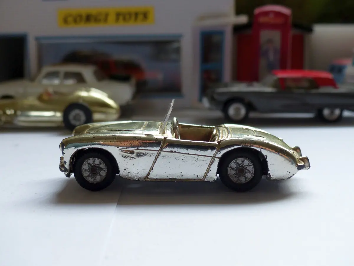 300 Austin Healey Gold-Plated Trophy Edition 1