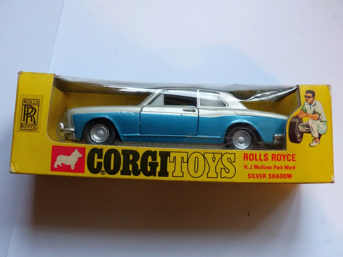 273 Rolls Royce Silver Shadow With Original Box *Silver / Blue Metallic* (2) 1