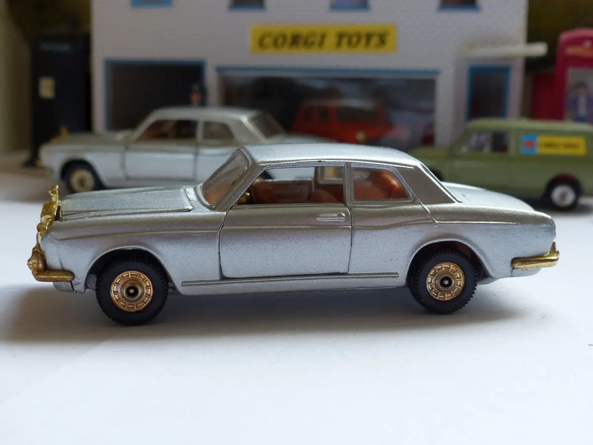 280 Rolls Royce Silver Shadow With Original Box 1