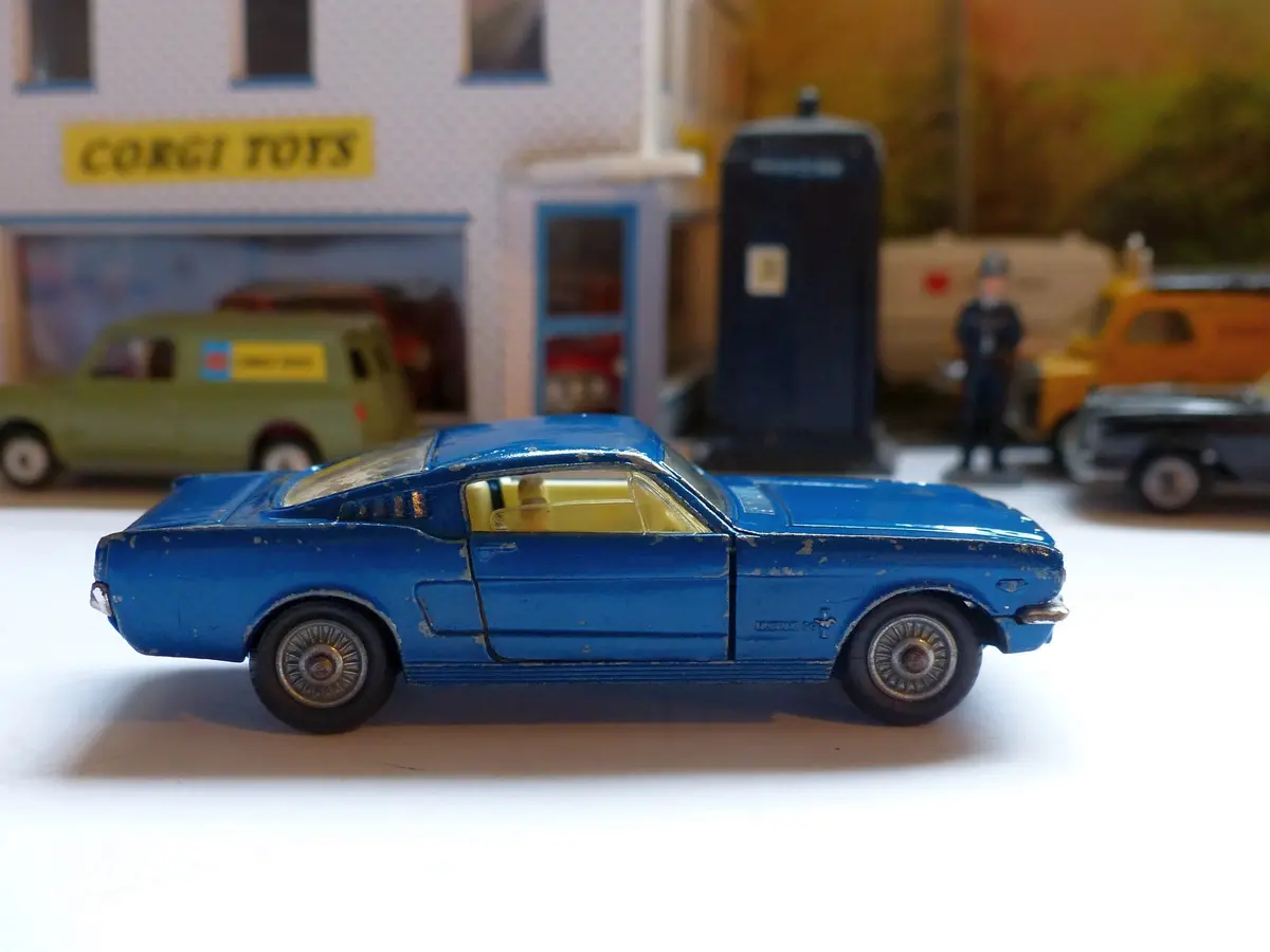 320 Ford Mustang In Metallic Blue With Cast Wheels 1