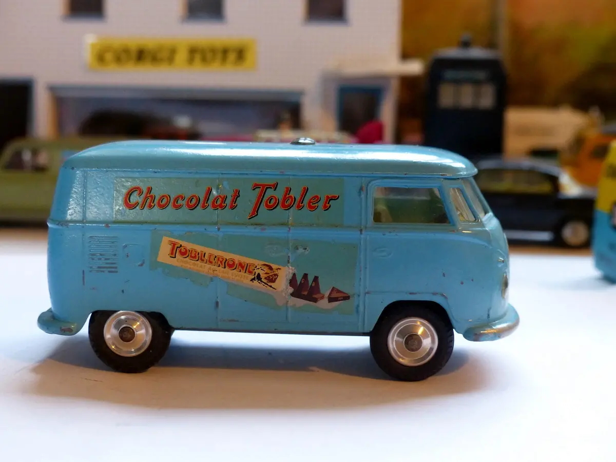 441 Vw Toblerone Van 1
